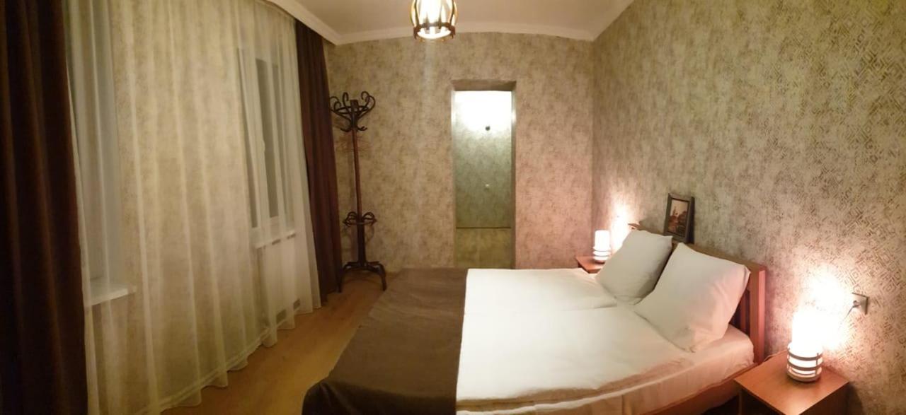 Guest House Sandro Kazbegi Exterior photo