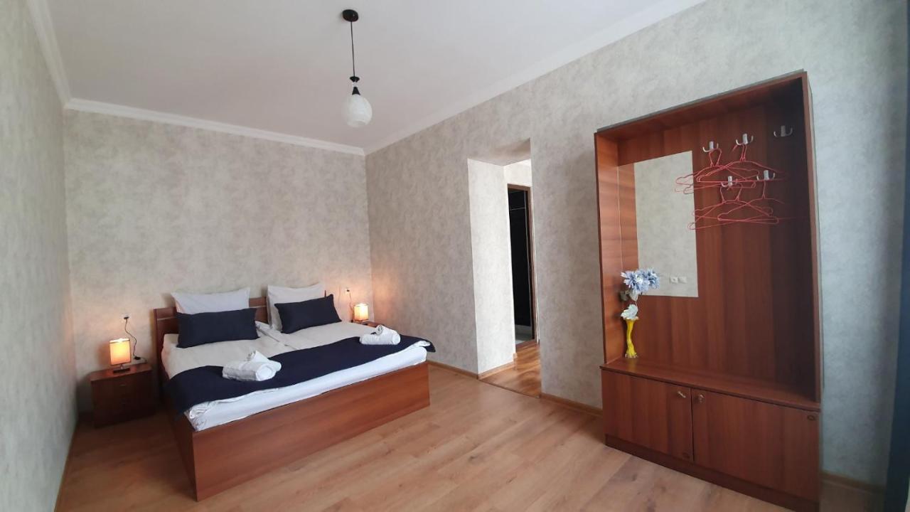 Guest House Sandro Kazbegi Exterior photo