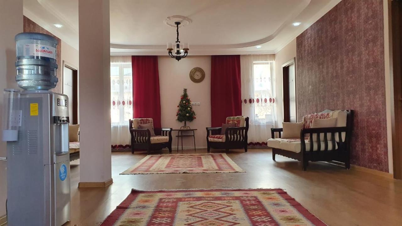 Guest House Sandro Kazbegi Exterior photo